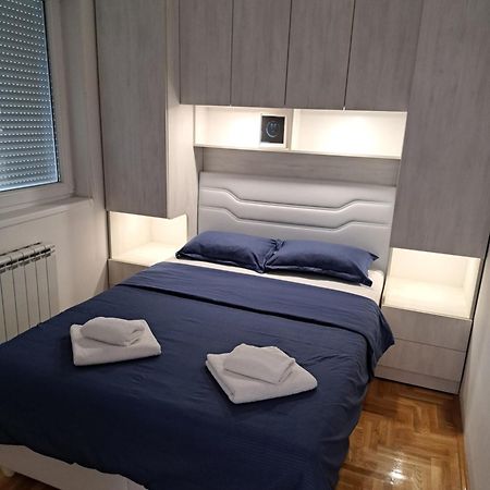 Apartman Ml Lukavica Екстериор снимка