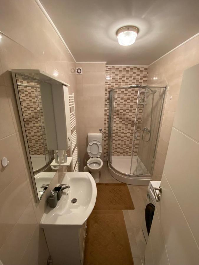 Apartman Ml Lukavica Екстериор снимка